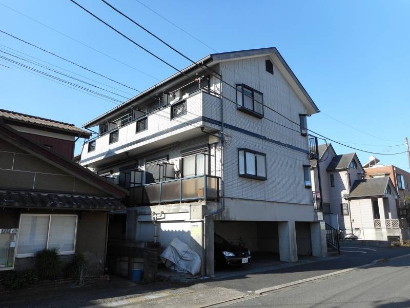 南東向きで陽当たり良好です
