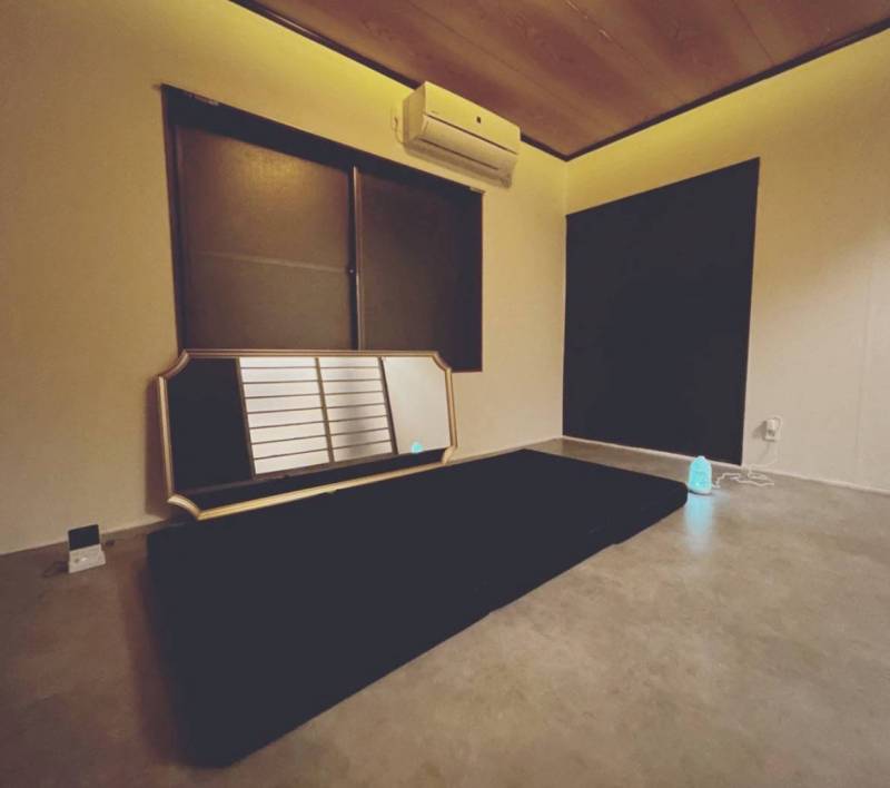 ６帖のメインの部屋です！リラクゼーションセッティング例