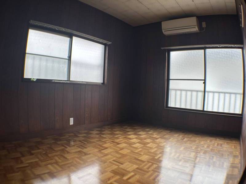 2階6畳 エアコン付き　収納もたっぷり