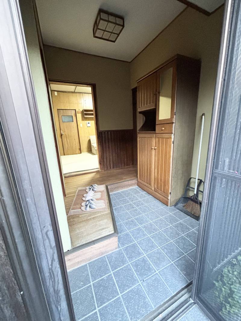 旅館みたいな玄関です！