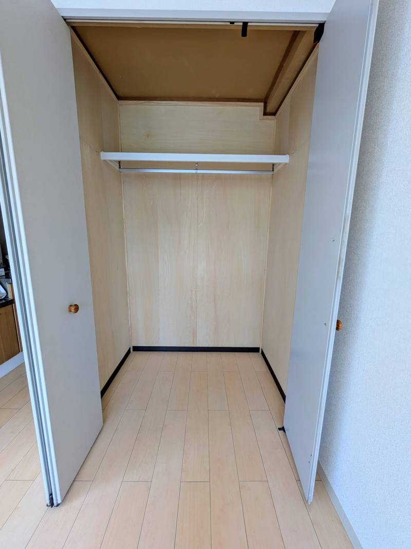 大容量クローゼット。めっちゃ入ります。
