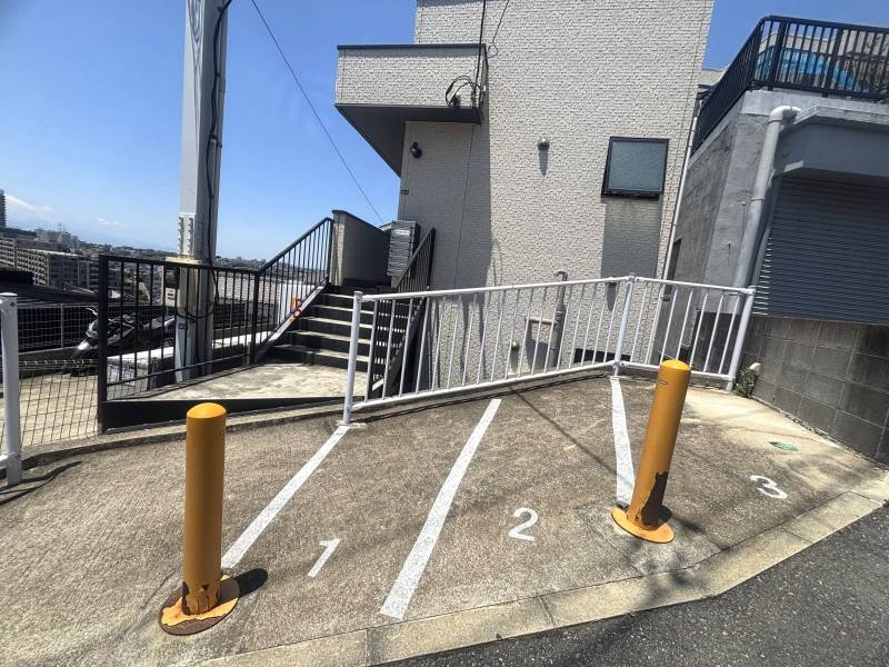 敷地内バイク置き場がとても便利！