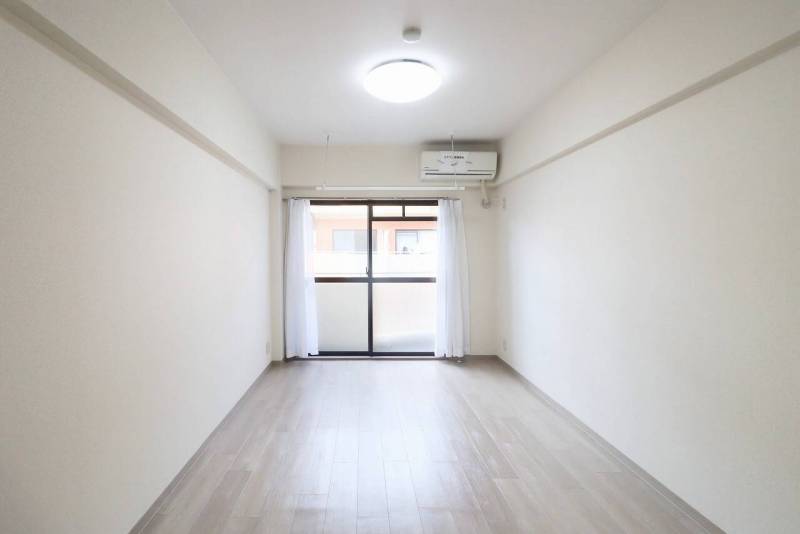 8畳居室フロアタイル