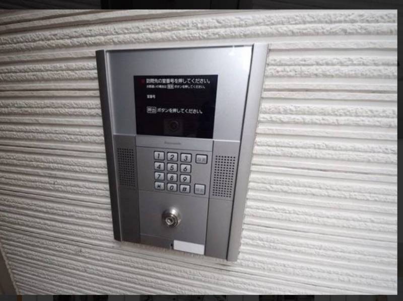 オートロックで安心。