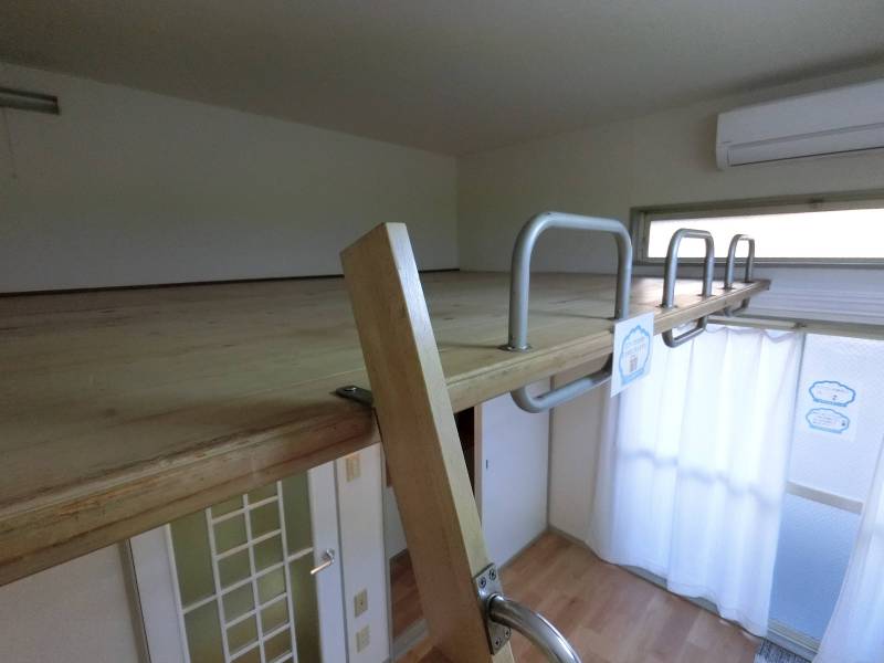 広いロフト部分を利用してお部屋を有効活用できます！