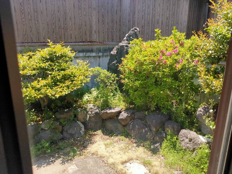 専用庭 一部
