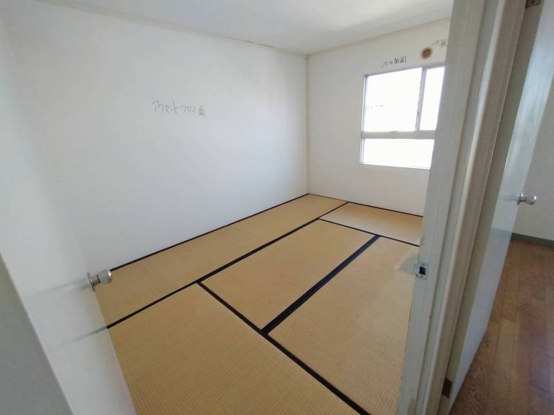 リフォーム前のお部屋です