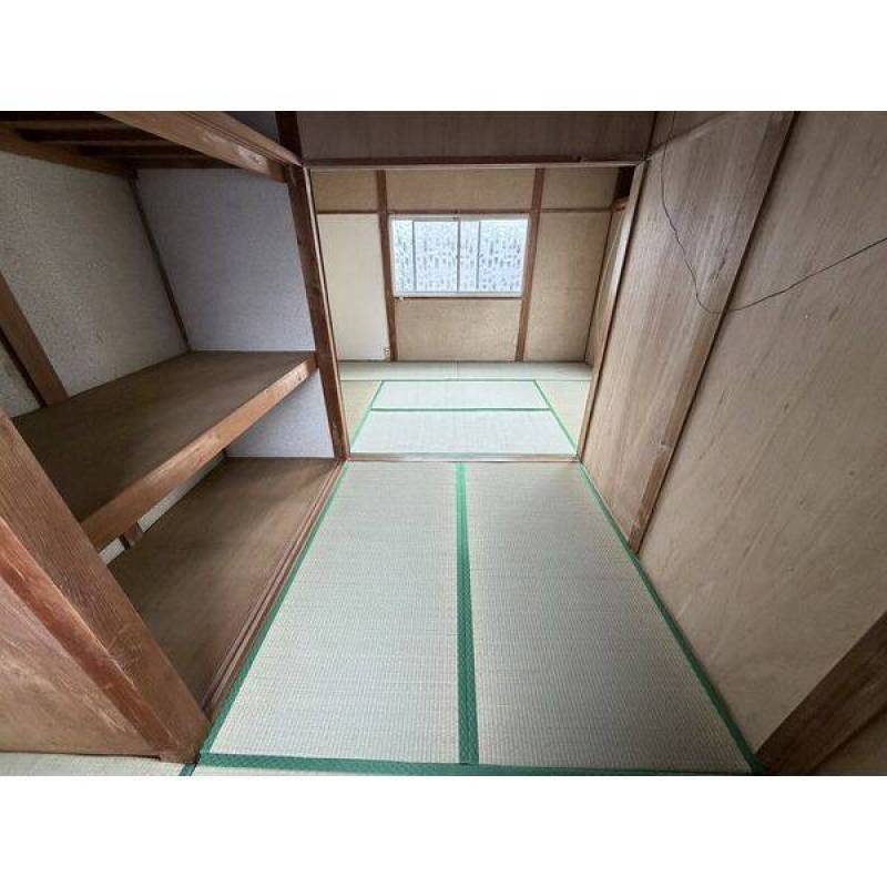 ２Fの居室です。収納充実しています。