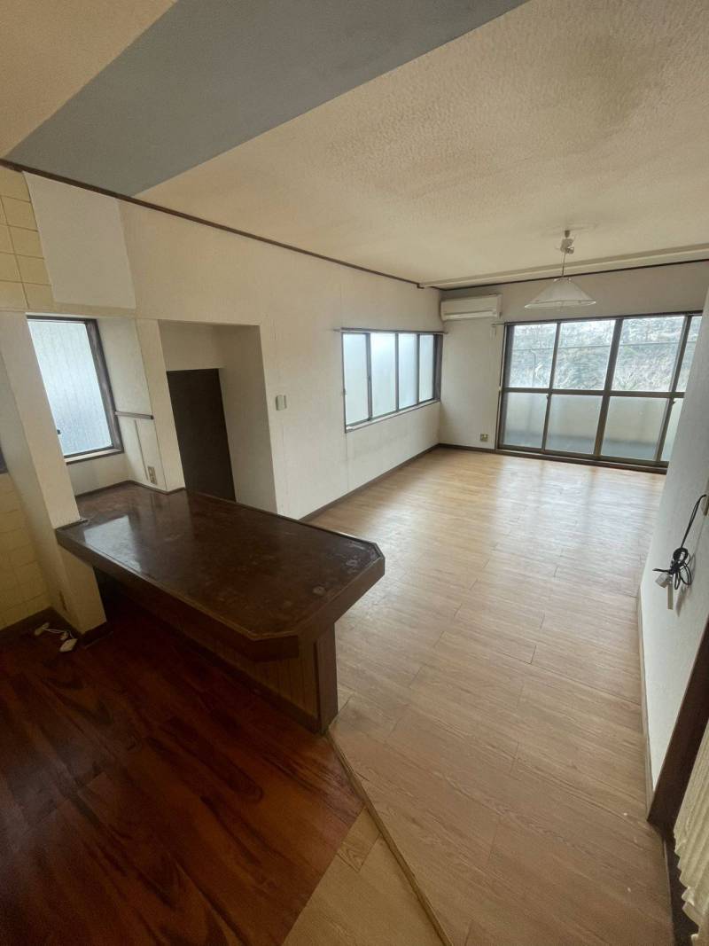 2階　LDK全体です。広々しており、会話も弾みます♪