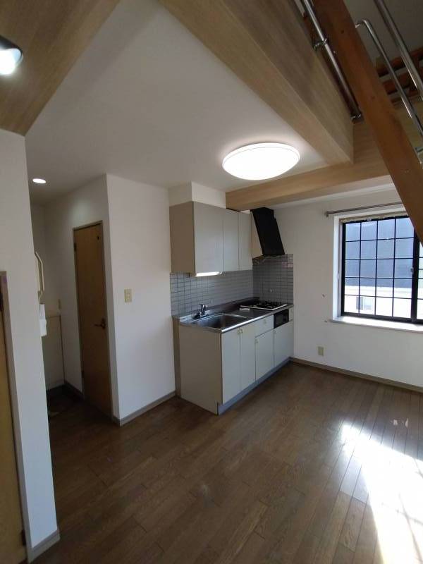 301号室の写真になります。