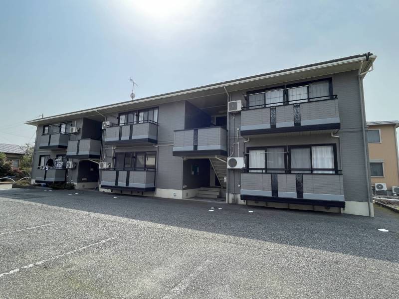 角部屋のため、２面採光で明るいお部屋です。