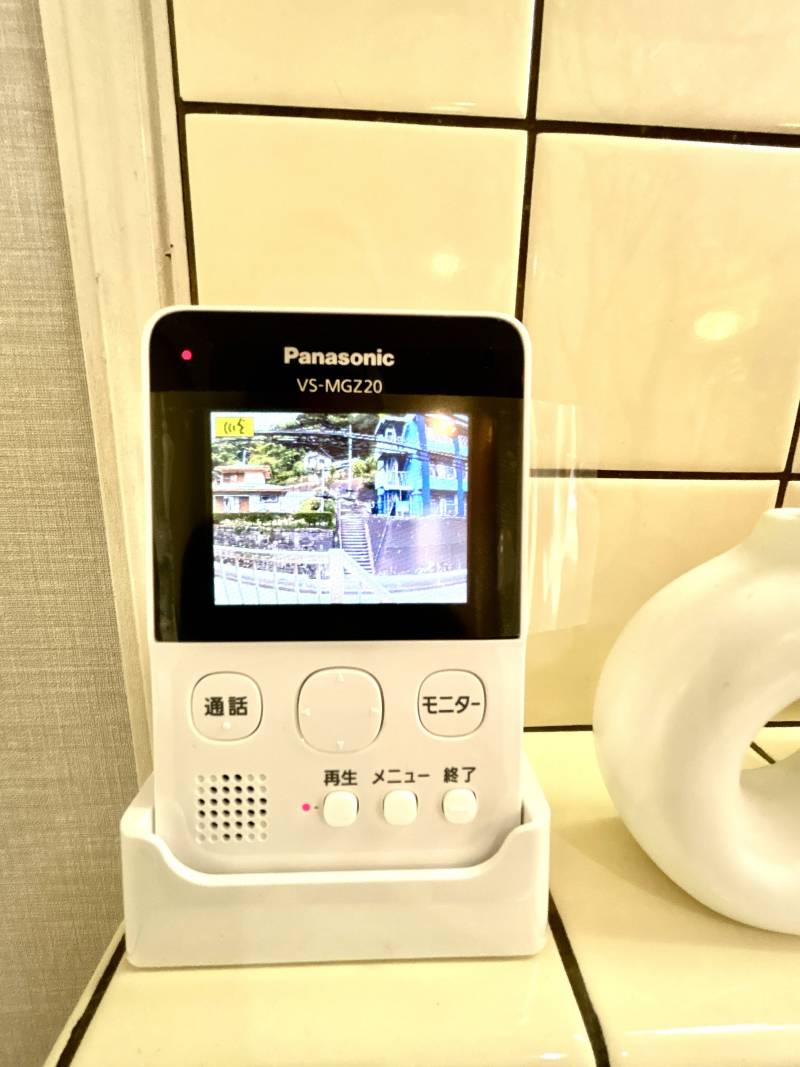 新品のフルカラーTVモニターフォン導入済み！