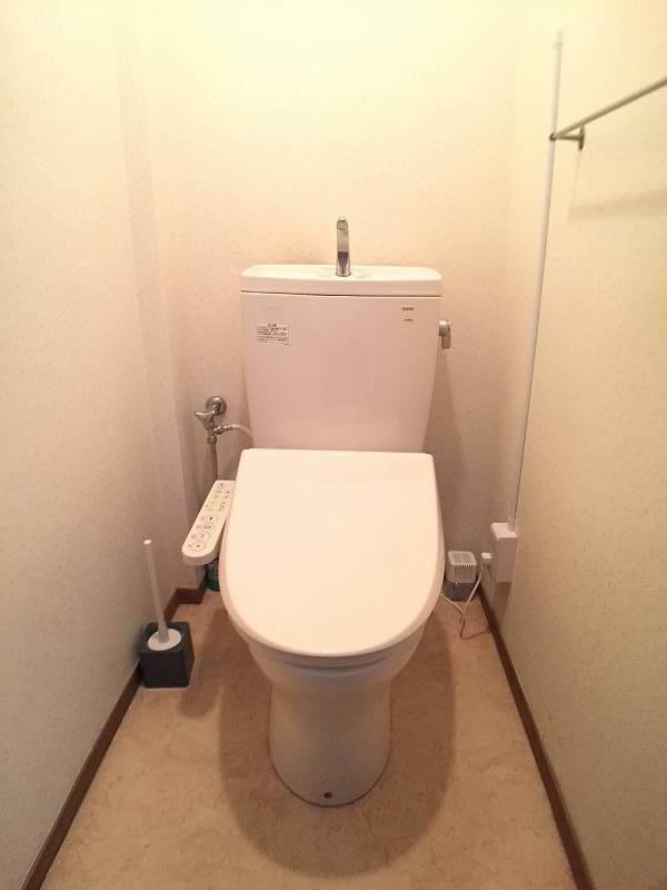 温水洗浄便座です♪