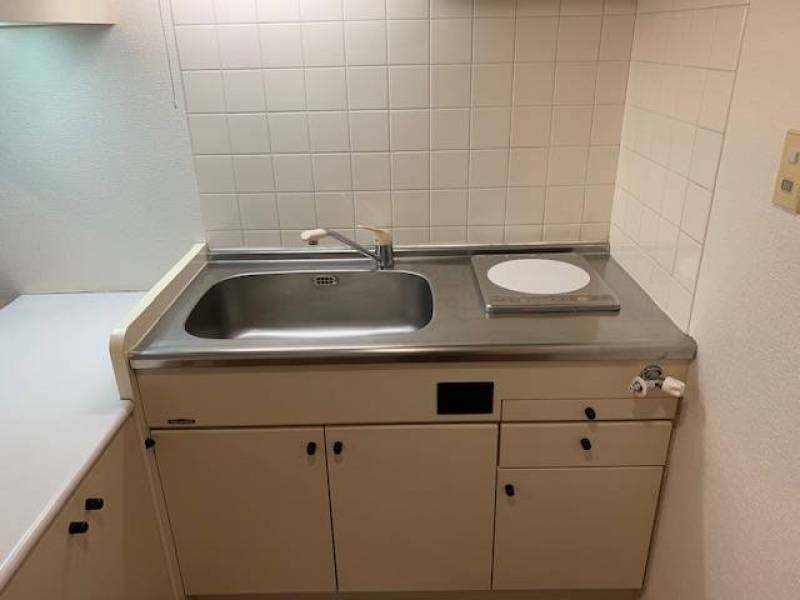 お手入れ簡単、人気のIH♪
広めのシンク♪