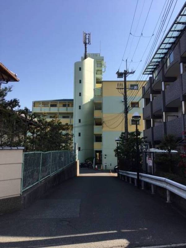 東側道路　ベランダ