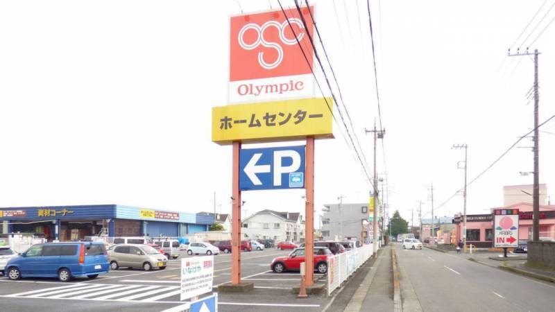 駅前にあります。