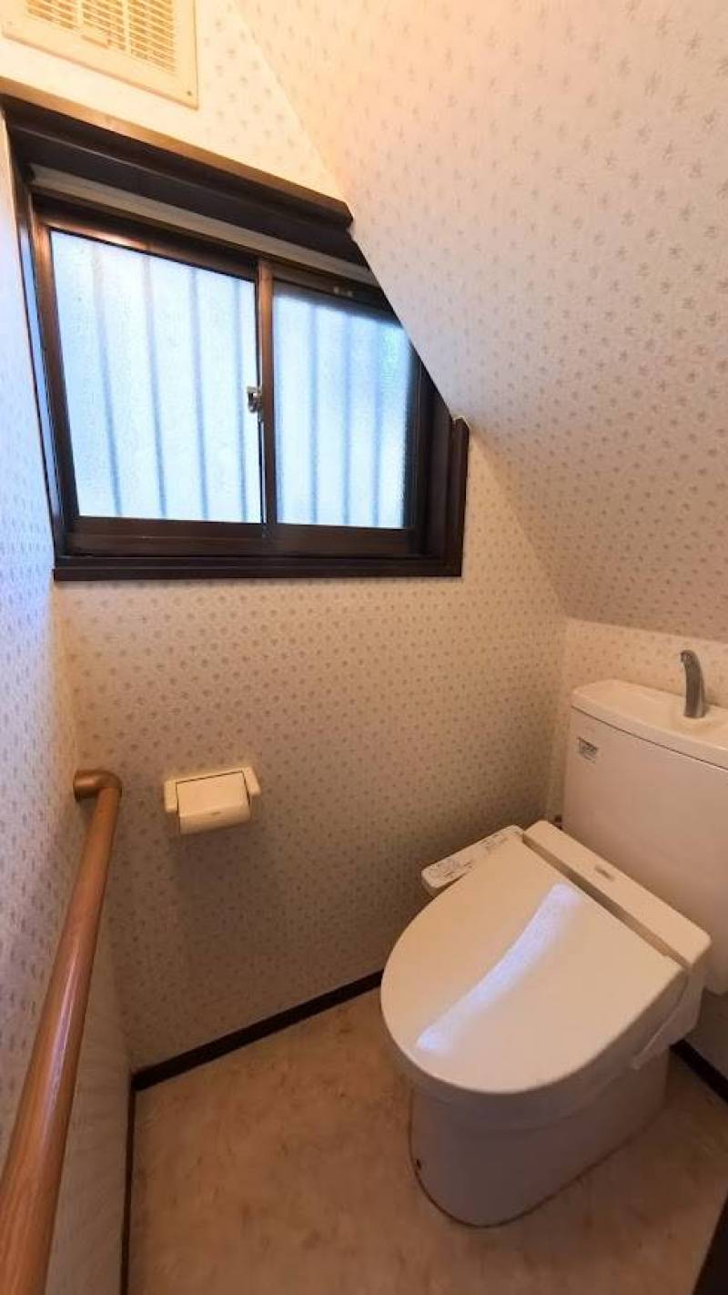 ウォシュレット付きトイレです。