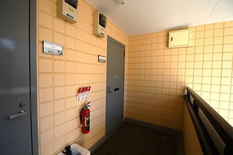 玄関ドア付近