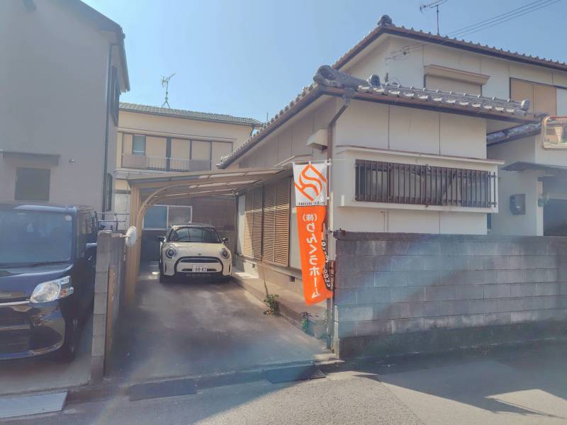 車２台駐車可能