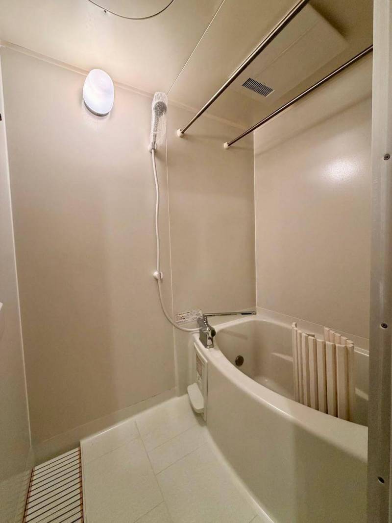 サーモ水栓＆浴室乾燥で快適バスタイム