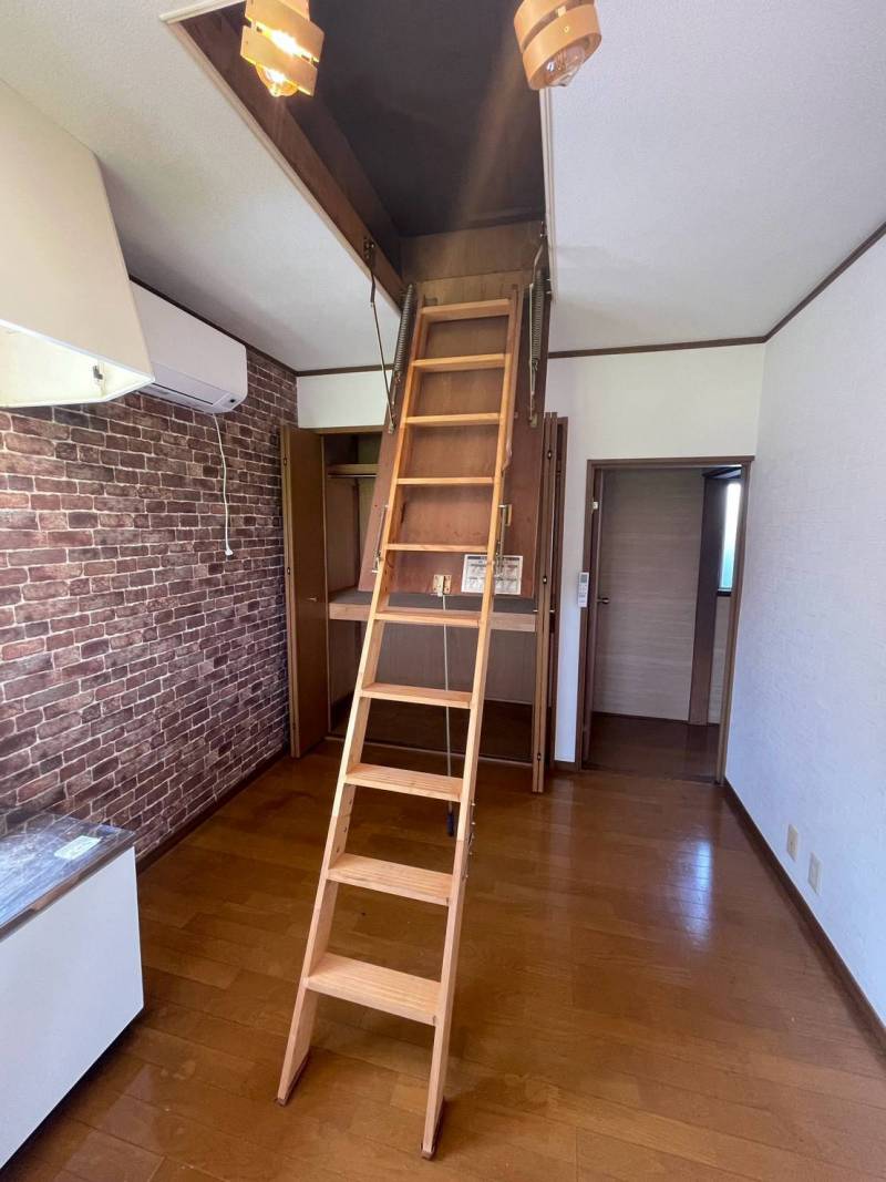 屋根裏収納もありますよー