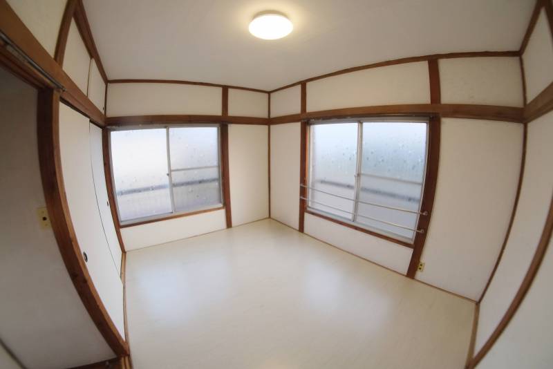 2階の部屋です。
和室から洋室風にリフォームしました！