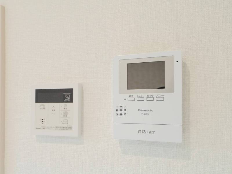 玄関を開けずに応対できる安心のTVモニターホン