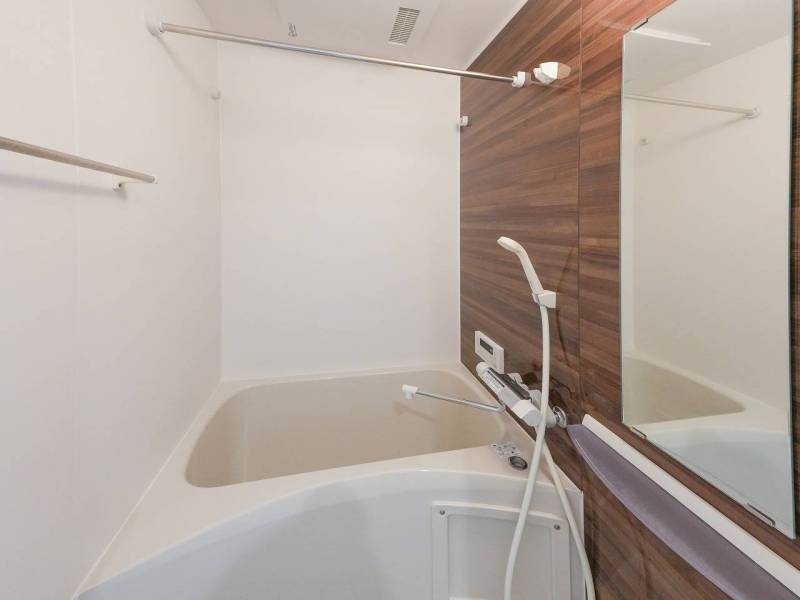 バス・シャワー
浴室乾燥機・追い焚き機能