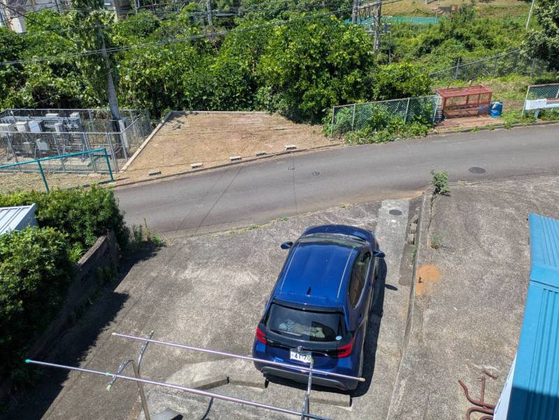 駐車場は3台まで置けます