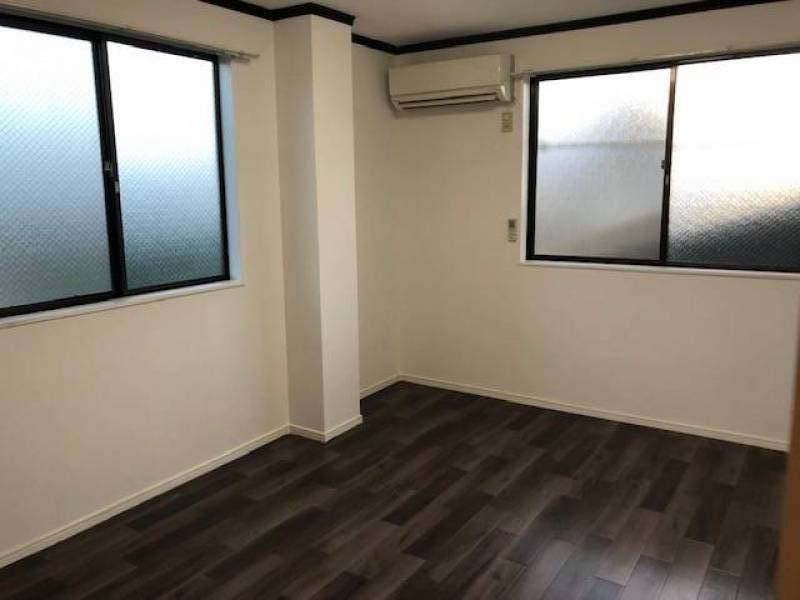 角部屋の８帖です