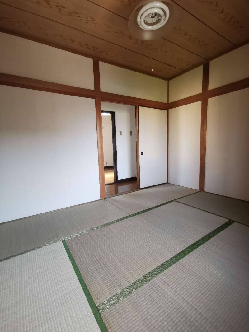2階6畳和室