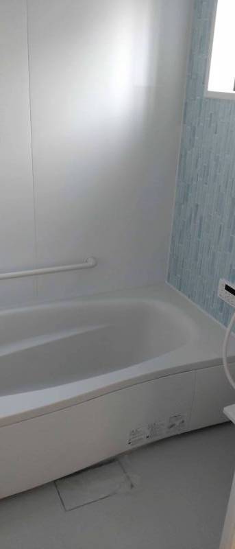 浴室　１坪浴室で広々♪断熱浴槽です