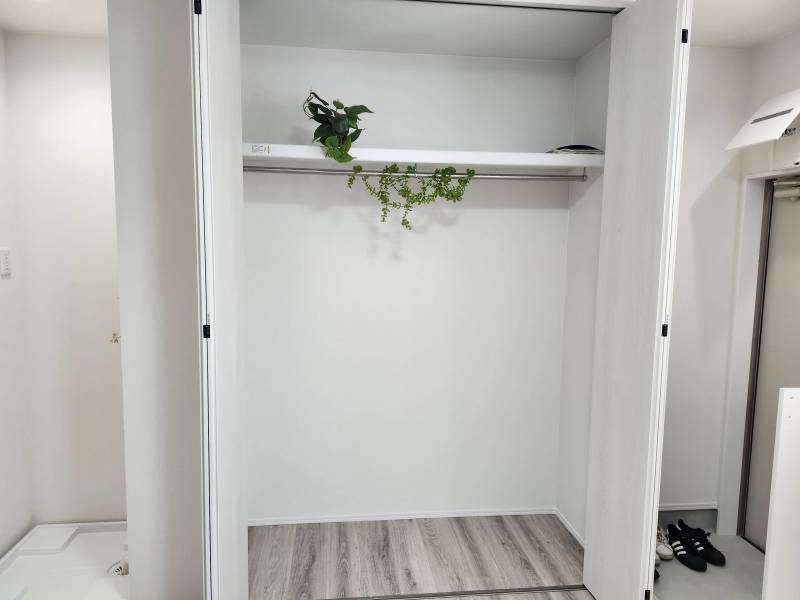 お布団も楽に入る広いクローゼット