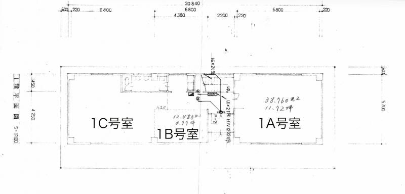 図面右側で東南の角部屋です。