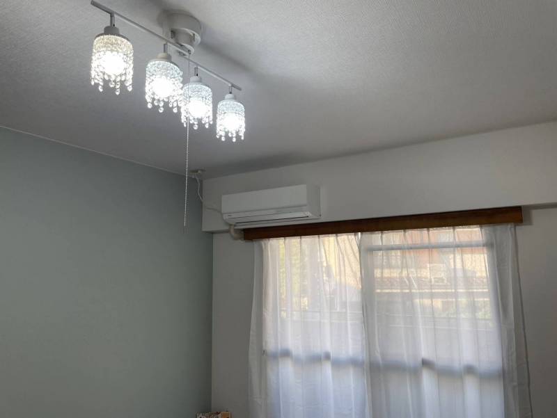 明るくお洒落な照明器具。LED電球なので電気代も安心！