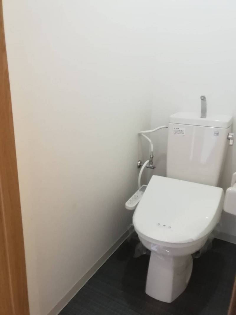 トイレは温水洗浄便座♪※写真103