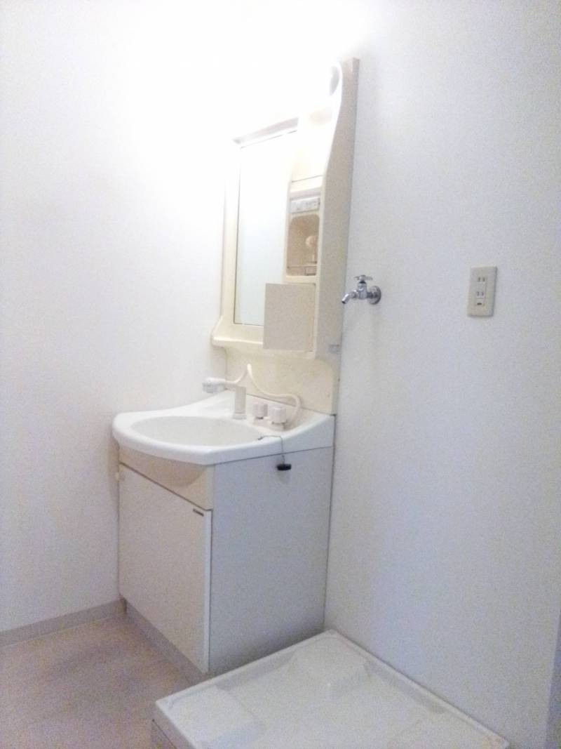 独立シャワー洗面台完備♪※写真103