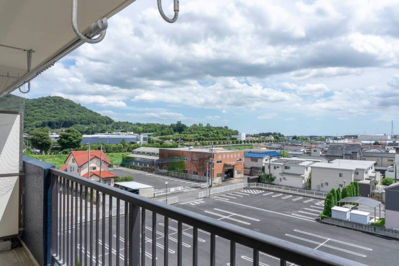 バルコニーから市内を一望。足利花火大会も見れます