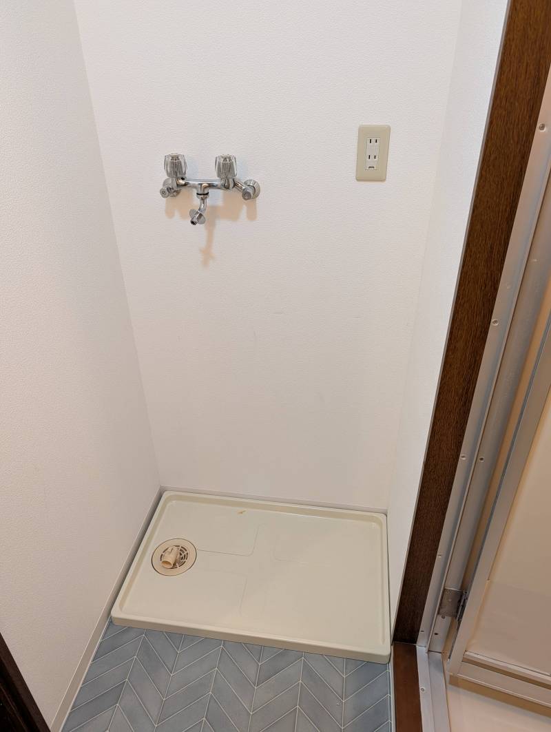 お湯が使える室内洗濯機置場