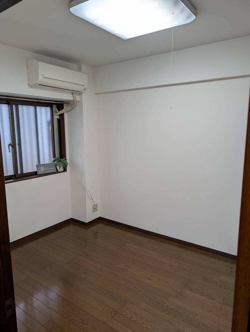 エアコン、洋室２