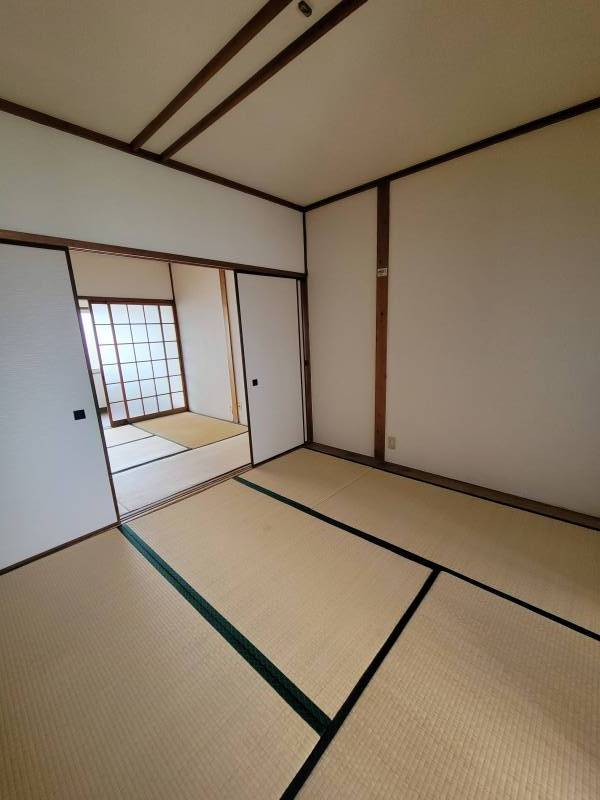 快適に寛げる６畳間&times;２