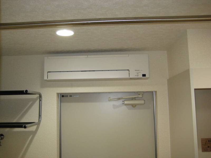 玄関・乾燥機付きです