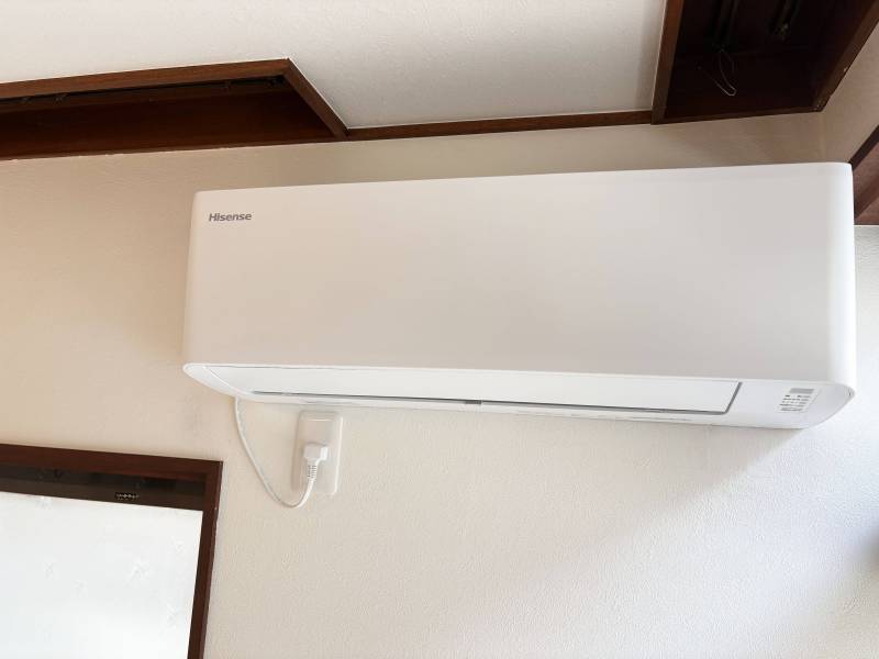 新品のエアコンを１階リビング、和室に用意しました(*'▽')