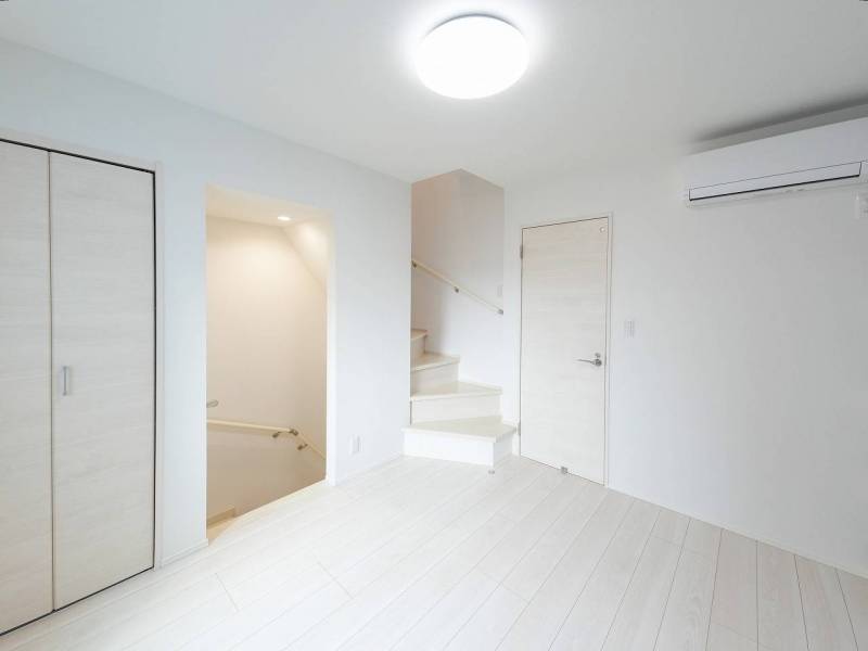 2階にクローゼット エアコン付き