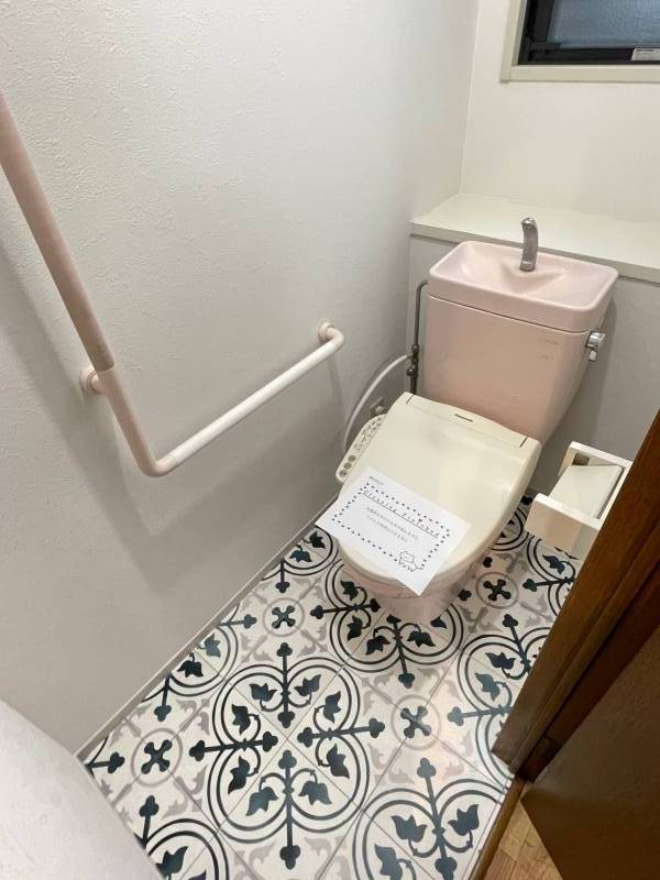 バス・トイレ別
温水洗浄便座