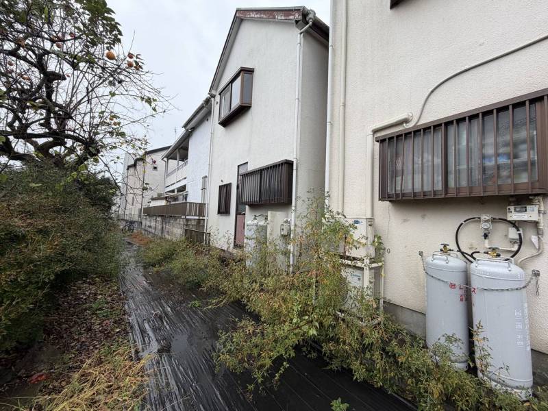 建物外観（玄関側）