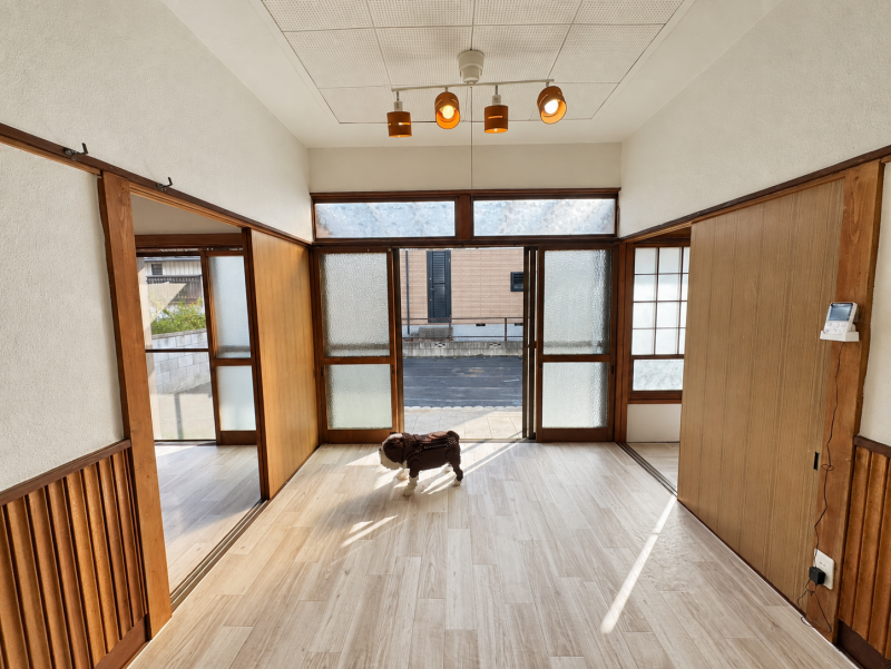 部屋仕切りの扉を外せば開放感ある部屋に大変身♪