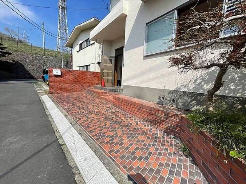 玄関前も駐車可！