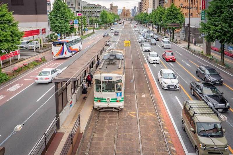 熊本市電A系統「九品寺交差点」駅　徒歩11分