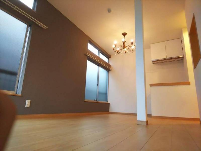 キッチンと居室が分かれており、お部屋として使いやすい間取り。